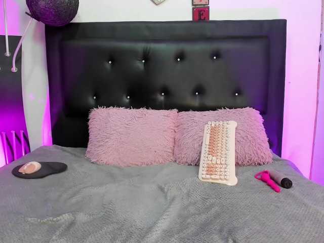 Hanna-K live cam on BongaCams