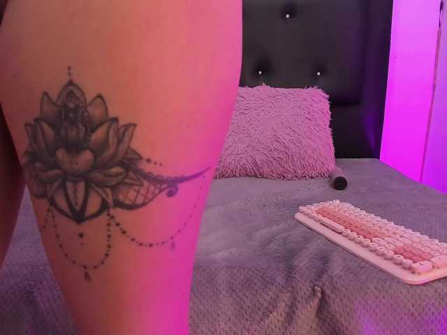 Hanna-K live cam on BongaCams