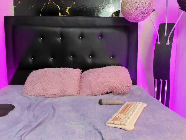 Hanna-K live cam on BongaCams