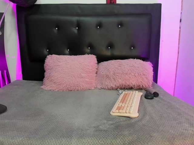 Hanna-K live cam on BongaCams