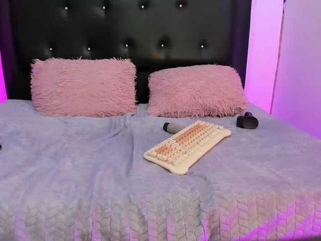 Hanna-K live cam preview