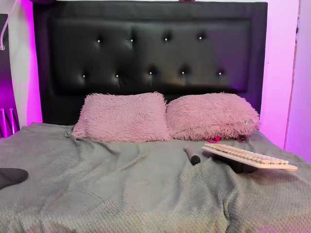 Hanna-K, live now on BongaCams