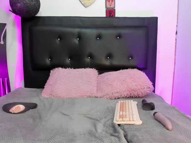 Hanna-K, en directo ahora en BongaCams