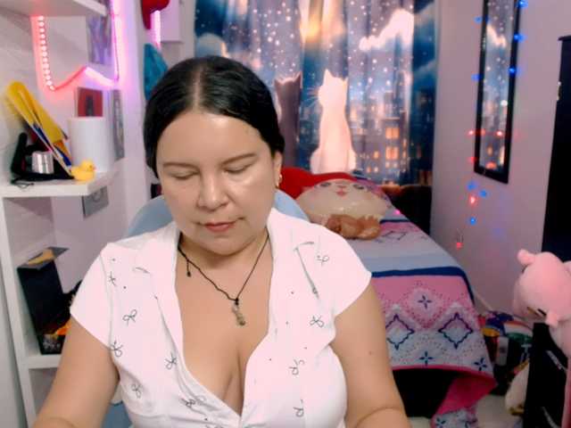 clarie- live cam preview