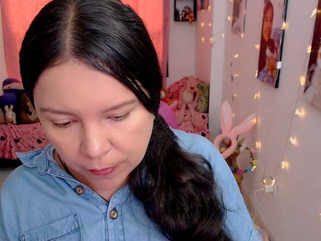 clarie-'s BongaCams show and profile