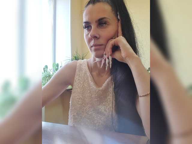 1Glorya1 live cam on BongaCams