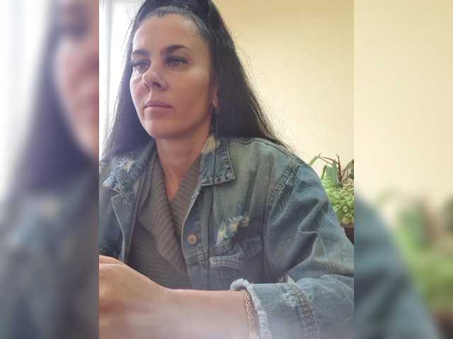 1Glorya1 live cam on BongaCams