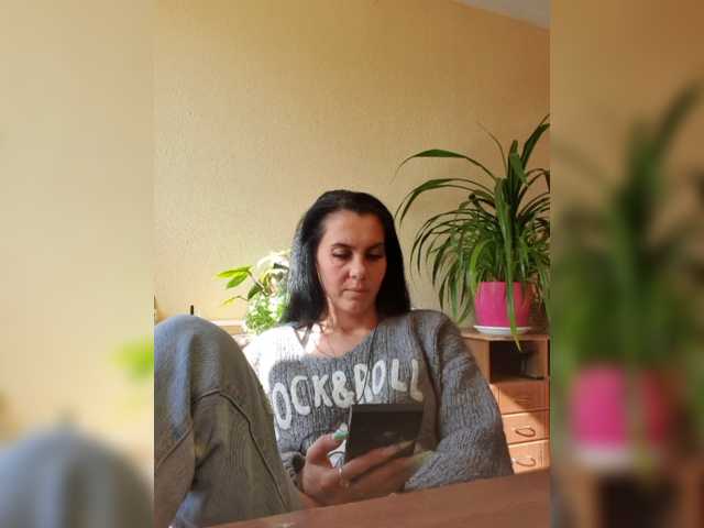 1Glorya1 live cam on BongaCams
