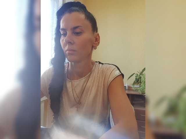 1Glorya1 live cam on BongaCams