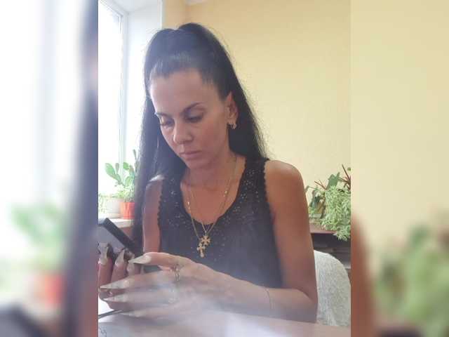 1Glorya1 live cam on BongaCams