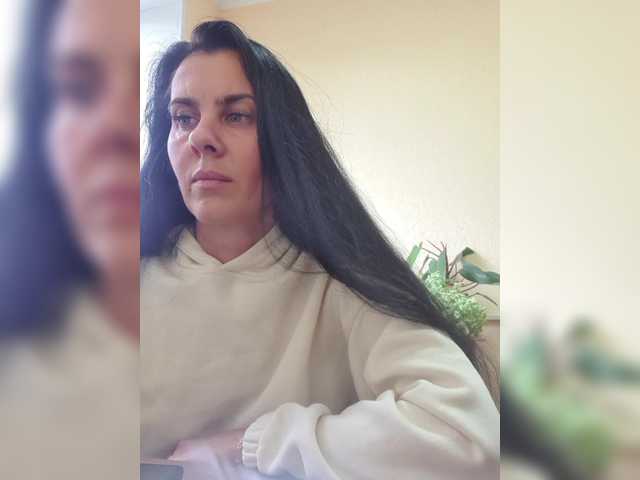 1Glorya1 live cam on BongaCams