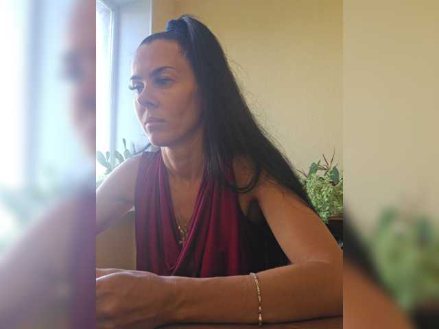 1Glorya1 live cam on BongaCams