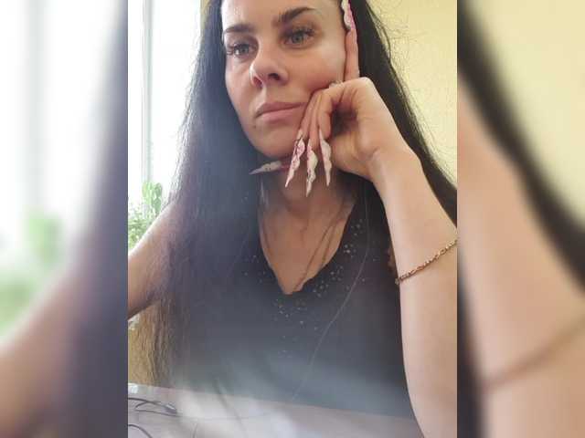 1Glorya1 live cam on BongaCams