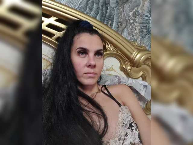 1Glorya1 live cam on BongaCams