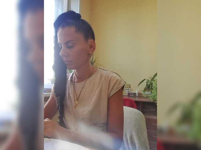 1Glorya1 live cam on BongaCams