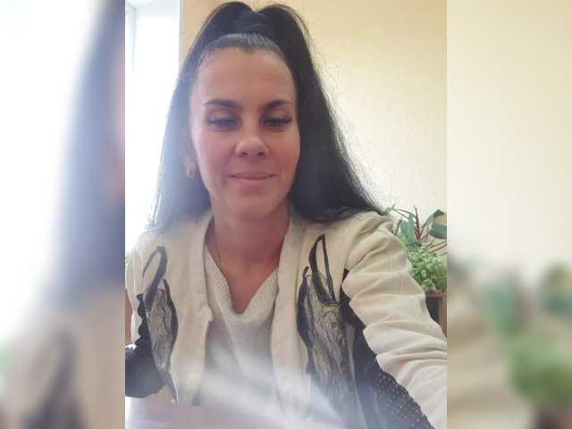 1Glorya1 live cam on BongaCams