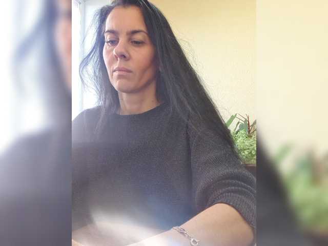 1Glorya1 live cam on BongaCams