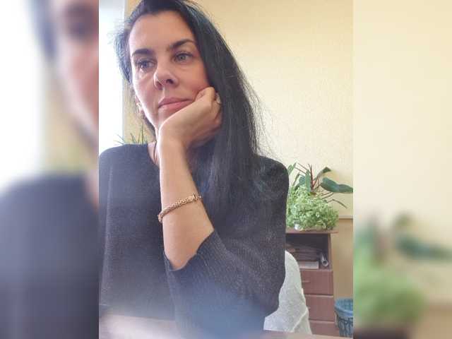 1Glorya1 live cam on BongaCams