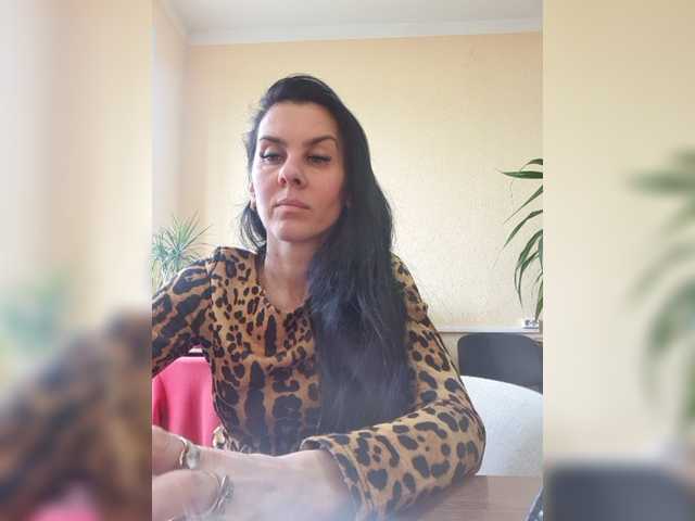 1Glorya1's BongaCams show and profile