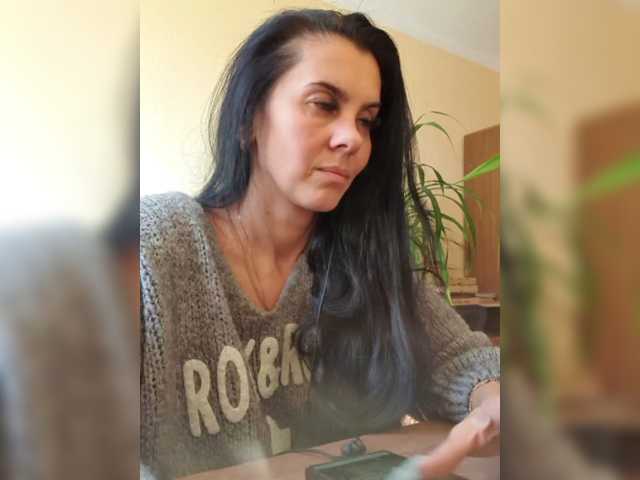 1Glorya1 live cam on BongaCams