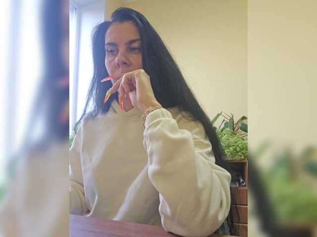 1Glorya1 live cam on BongaCams