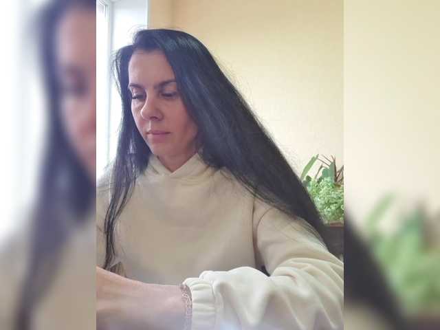 1Glorya1 live cam on BongaCams