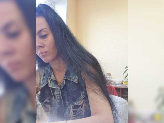 1Glorya1 live cam on BongaCams