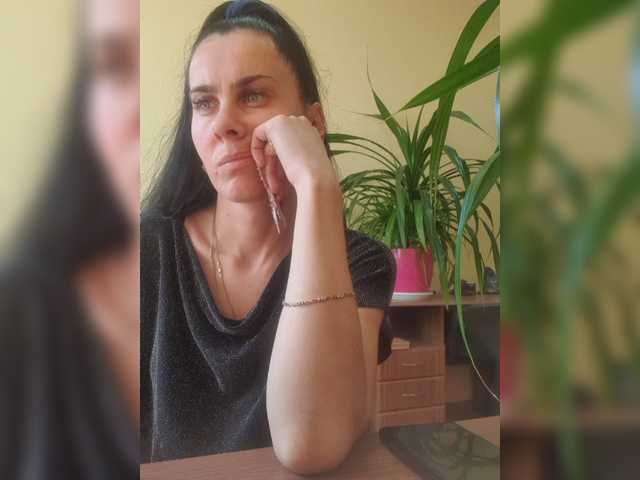 1Glorya1 live cam on BongaCams
