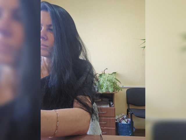 1Glorya1 live cam on BongaCams