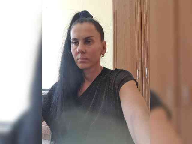 1Glorya1 Live Webcam on BongaCams