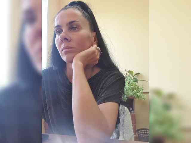 1Glorya1 Live Webcam on BongaCams