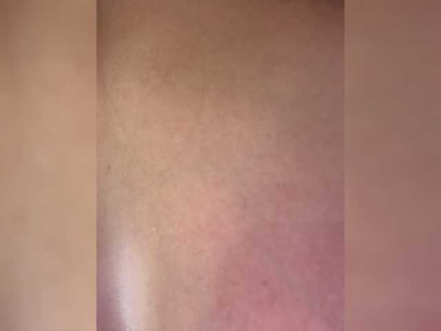 Ellidi live cam on BongaCams