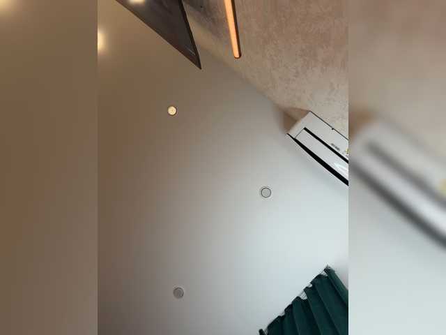 Ellidi live cam on BongaCams