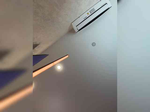 هذا النموذج مباشر الآن. Ellidi