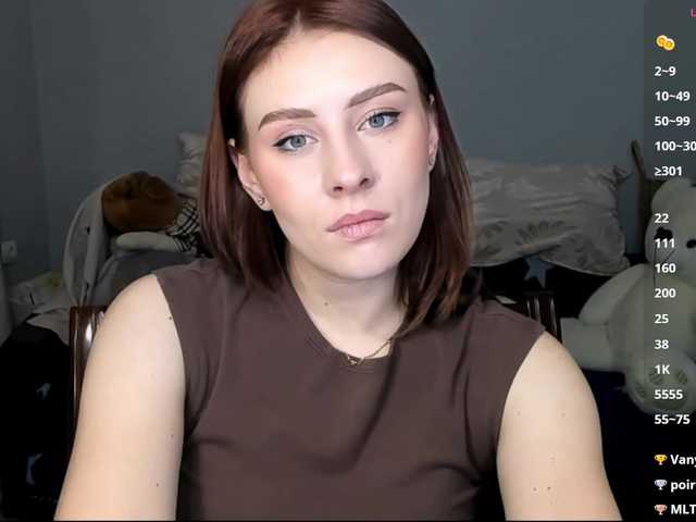 RedheadDevil live cam preview