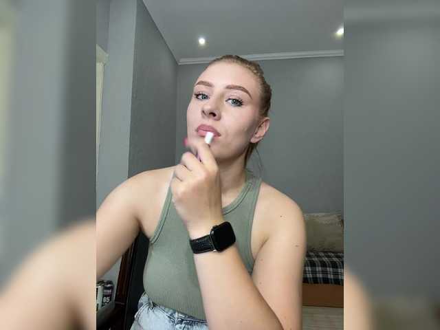 virgokristy live cam on BongaCams