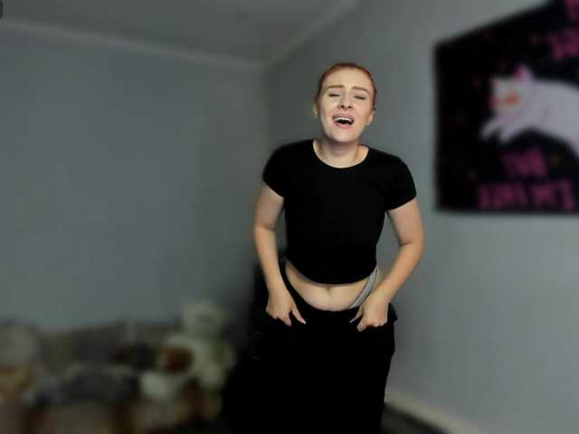 virgokristy live cam on BongaCams