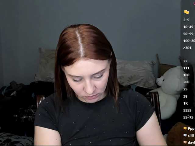 RedheadDevil live cam preview