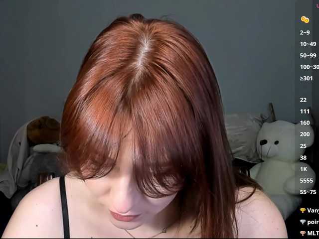 RedheadDevil live cam preview