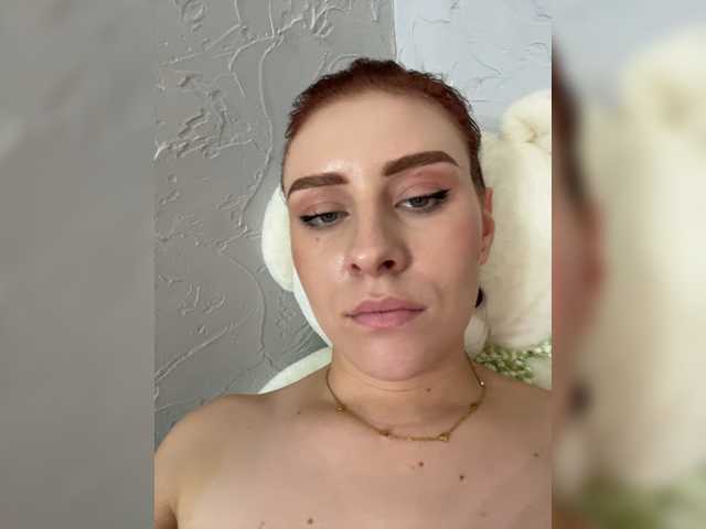 virgokristy live cam on BongaCams