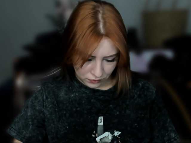 RedheadDevil live webcam show