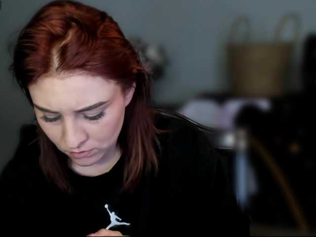RedheadDevil live cam