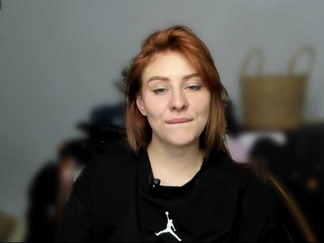 virgokristy live cam on BongaCams