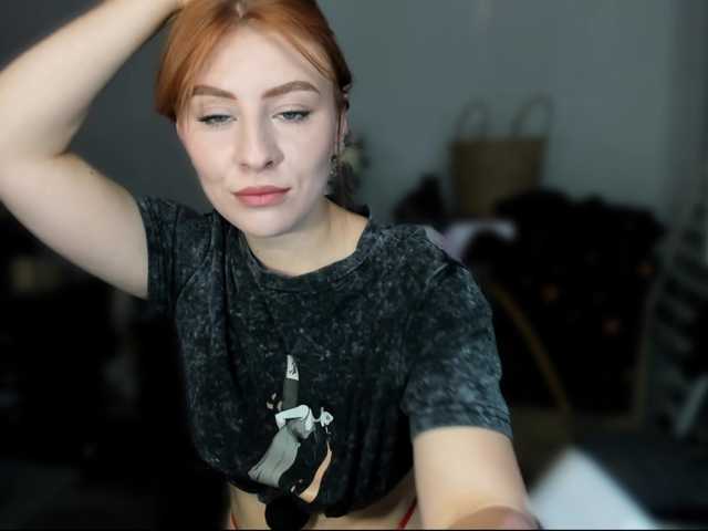 RedheadDevil live webcam show