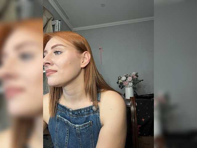 RedheadDevil live webcam show