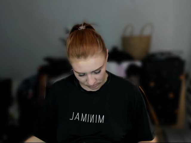 RedheadDevil live webcam show