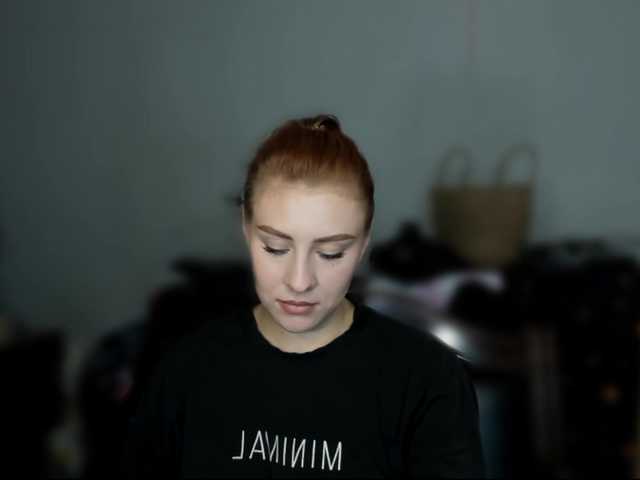 RedheadDevil live webcam show