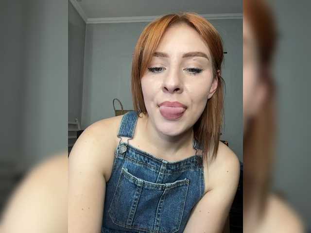 KissyKristy preview