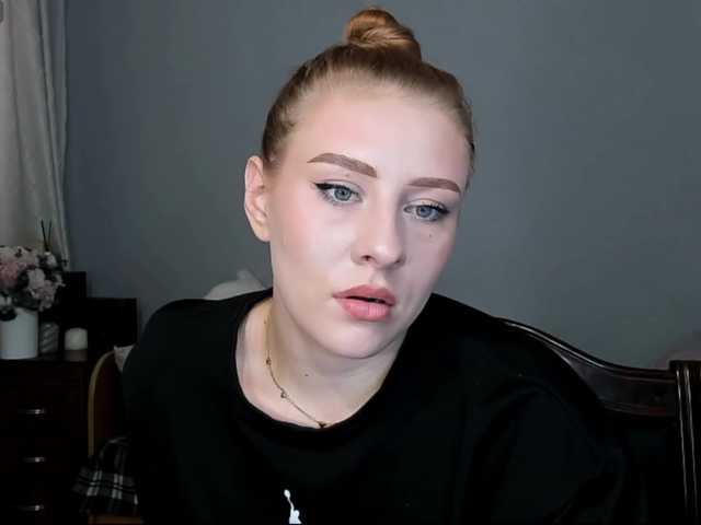 virgokristy live cam on BongaCams