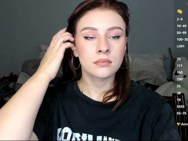RedheadDevil live cam preview